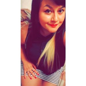 Meet your Posher, Malia